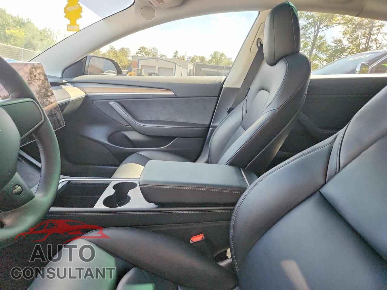 TESLA MODEL 3 2021 - 5YJ3E1EA0MF976390