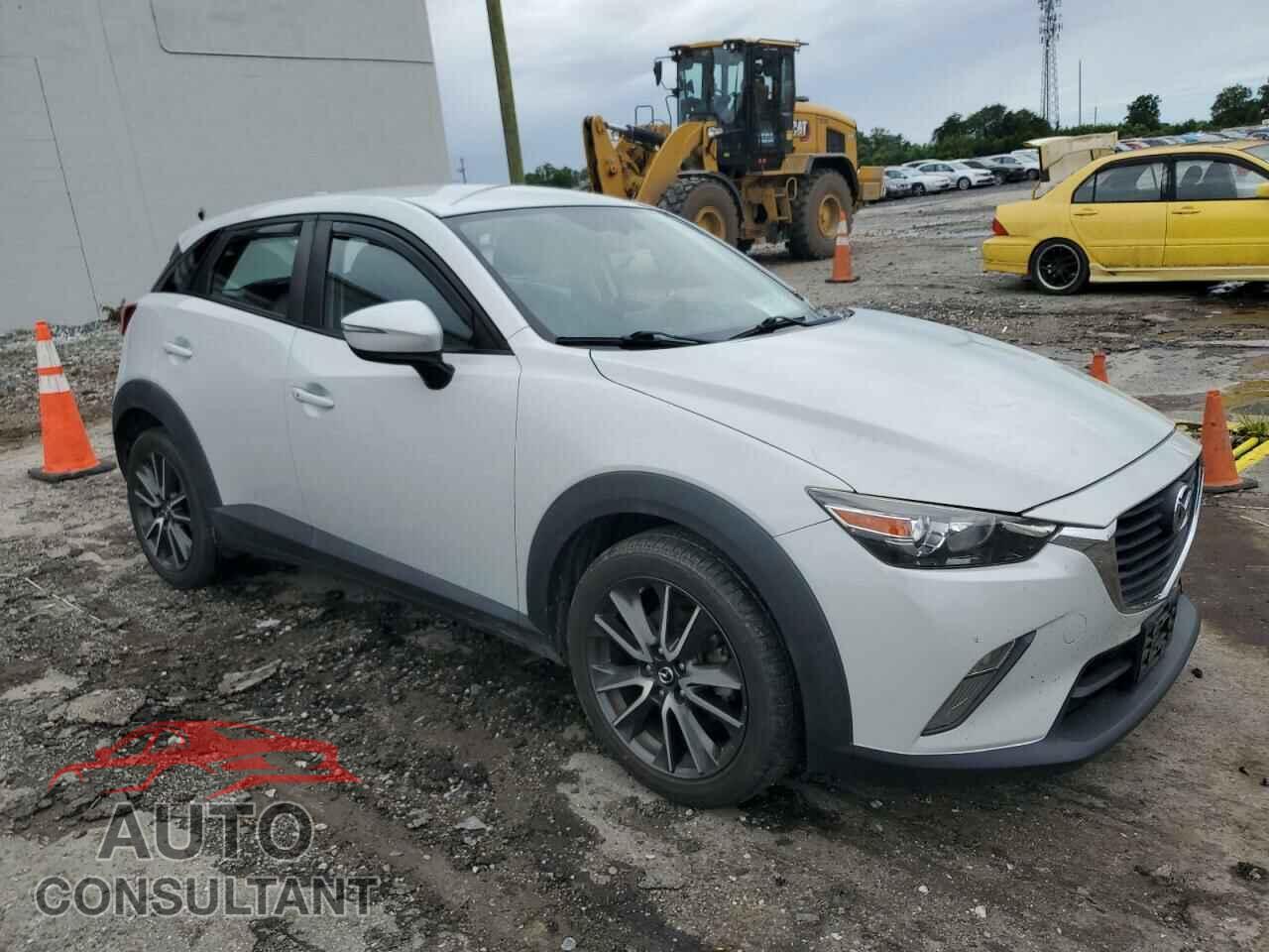 MAZDA CX-3 2017 - JM1DKFC7XH0172992
