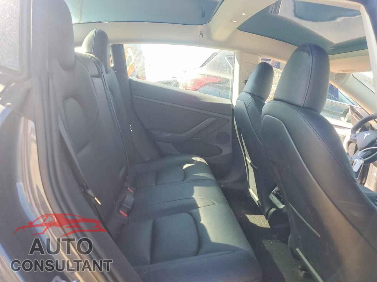 TESLA MODEL 3 2023 - 5YJ3E1EA7PF646735