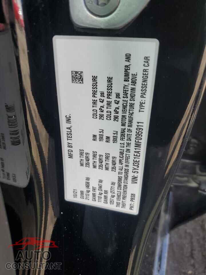 TESLA MODEL 3 2021 - 5YJ3E1EA1MF095911