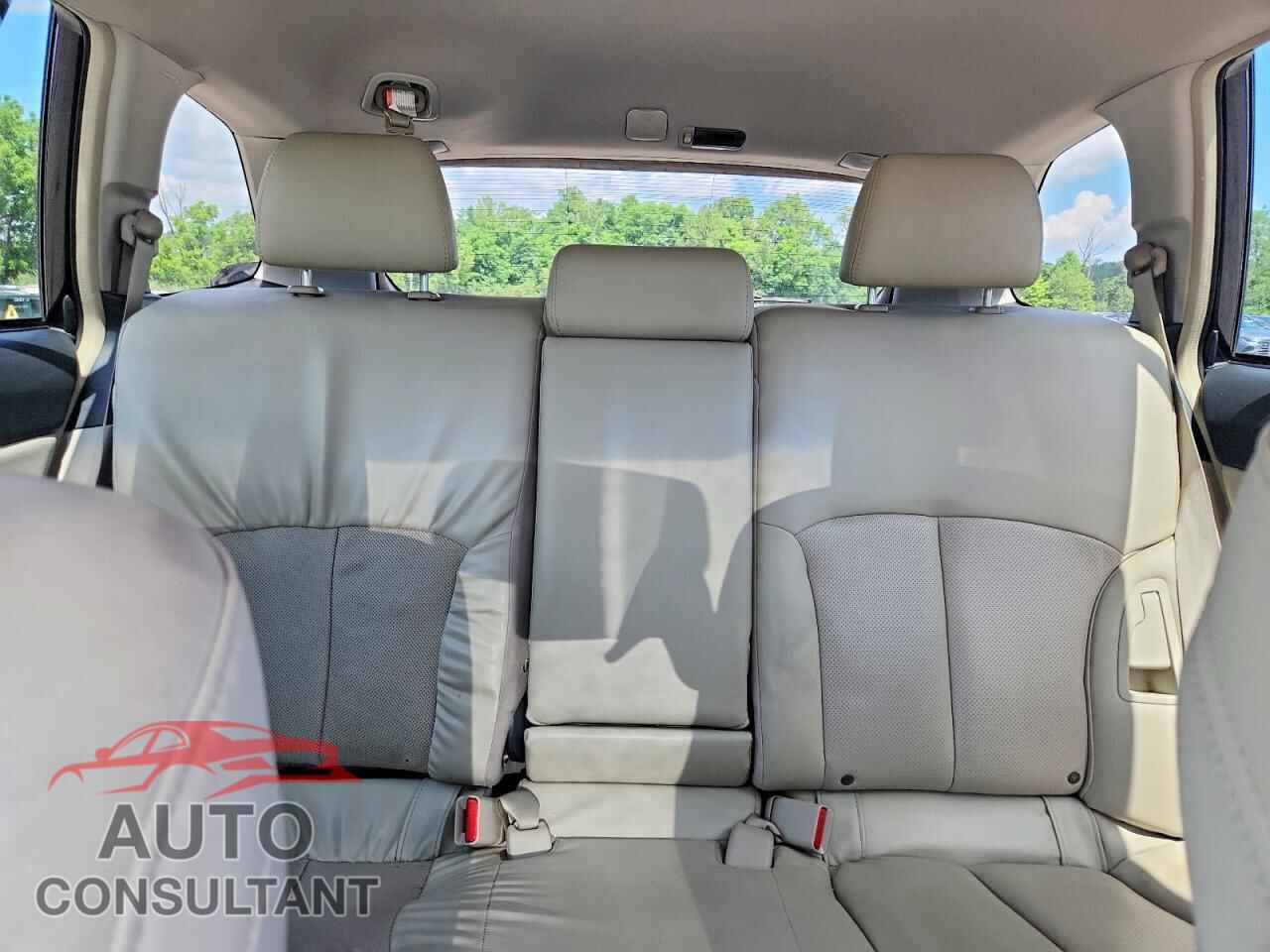 SUBARU OUTBACK 2013 - 4S4BRBLC1D3240531