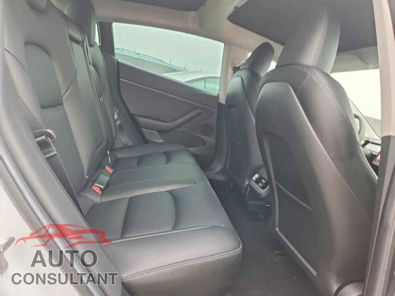 TESLA MODEL 3 2023 - LRW3E1FA0PC871958
