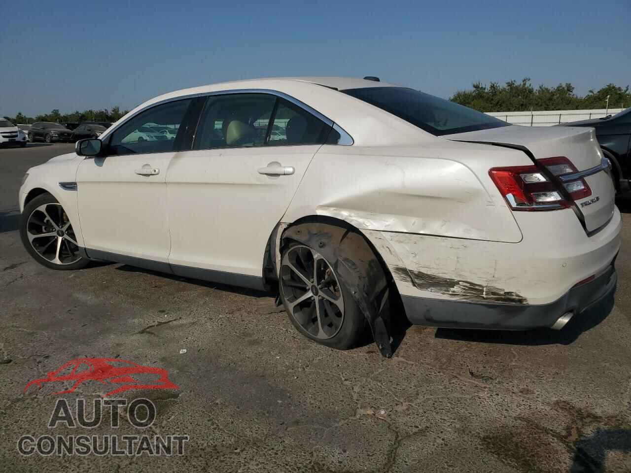 FORD TAURUS 2015 - 1FAHP2E87FG180074