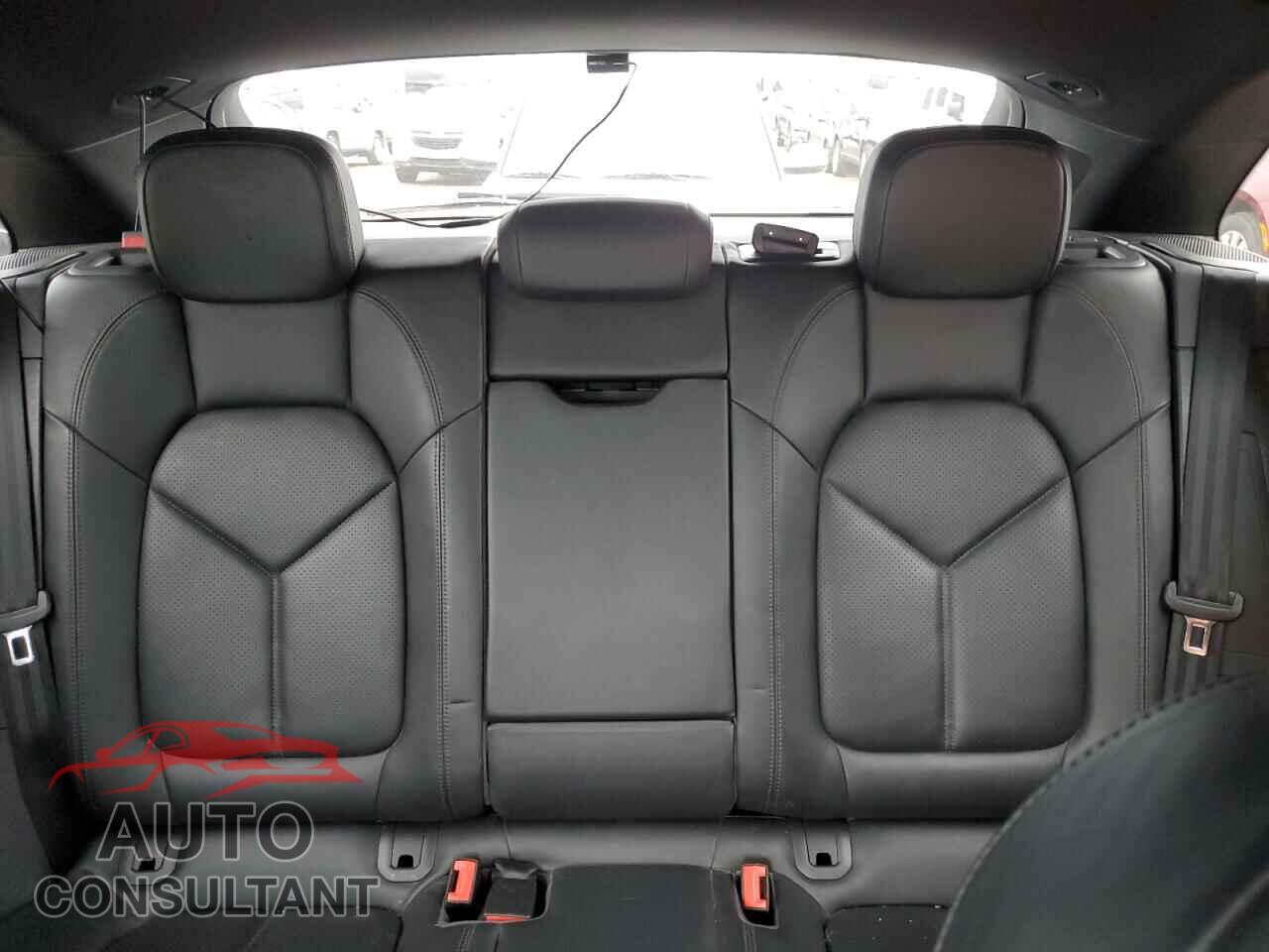 PORSCHE MACAN 2017 - WP1AA2A50HLB03967