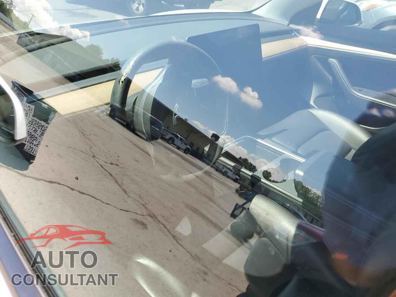 TESLA MODEL 3 2021 - 5YJ3E1EA4MF082702