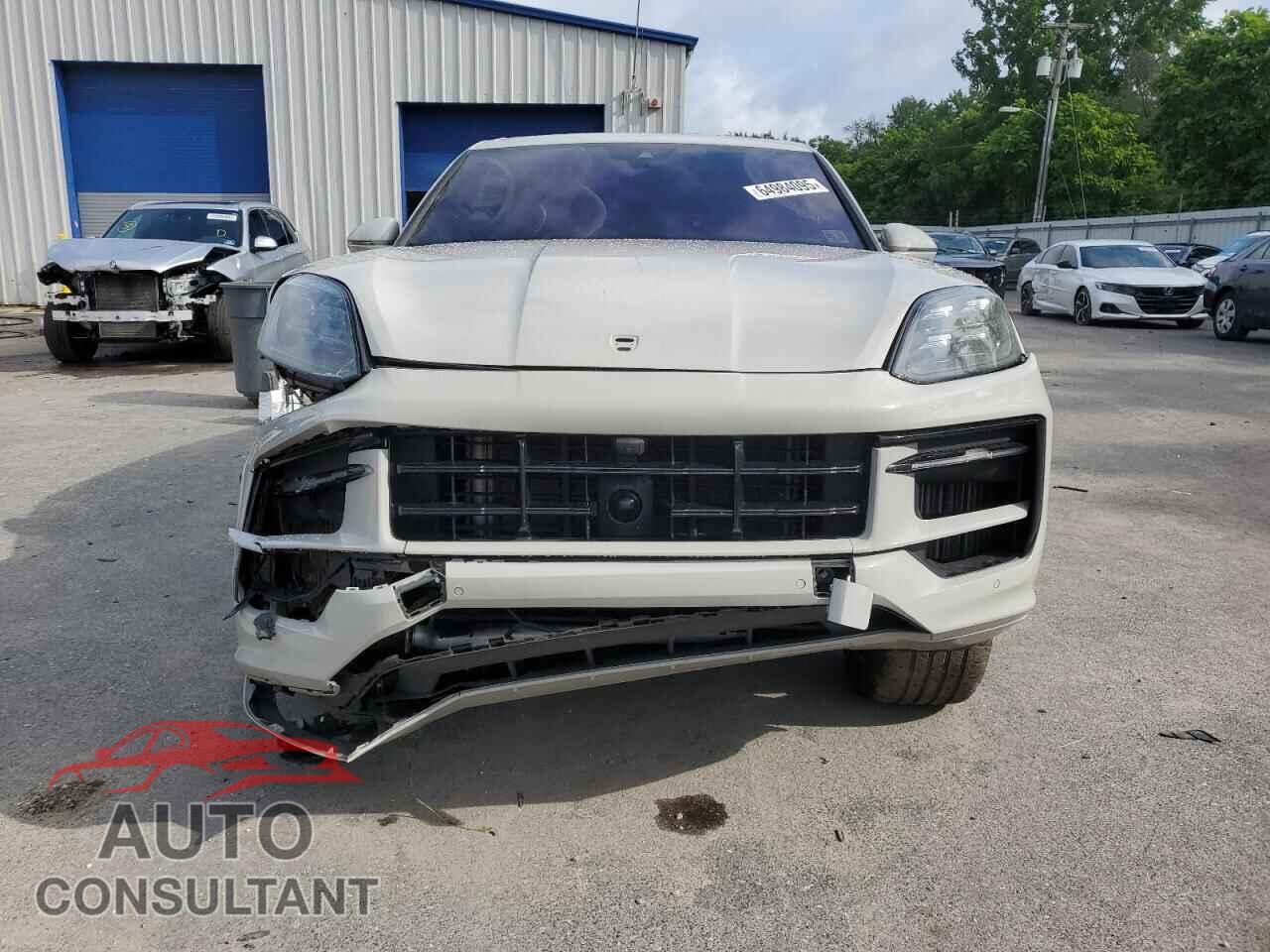 PORSCHE CAYENNE 2024 - WP1AA2AY2RDA05772