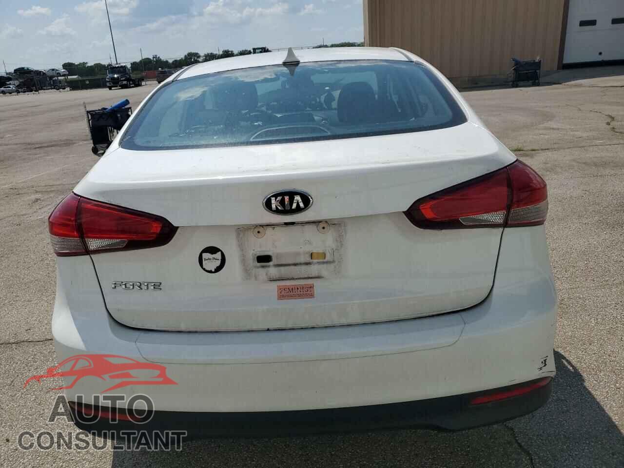 KIA FORTE 2017 - 3KPFL4A75HE006108