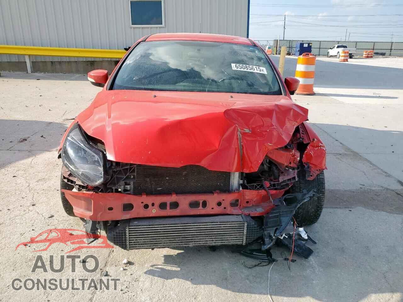 FORD FOCUS 2014 - 1FADP3L96EL406272