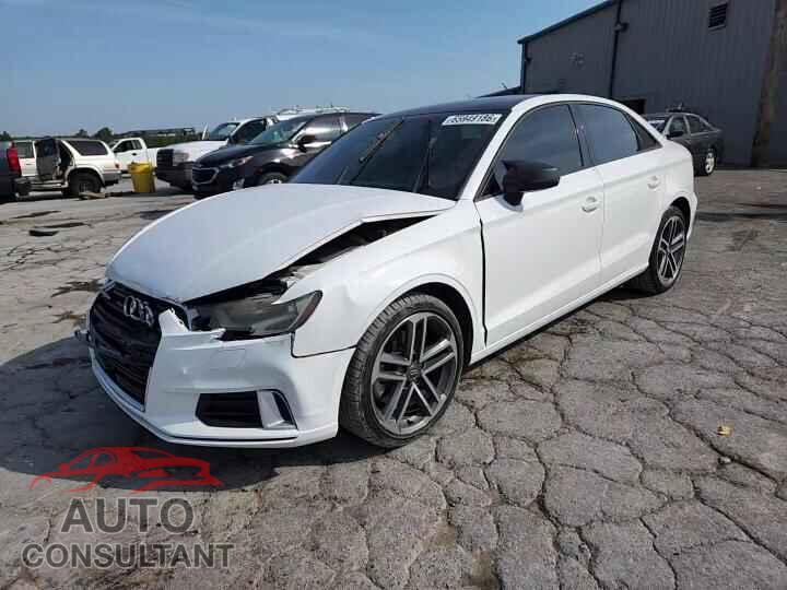 AUDI A3 2017 - WAUAUGFF5H1036413