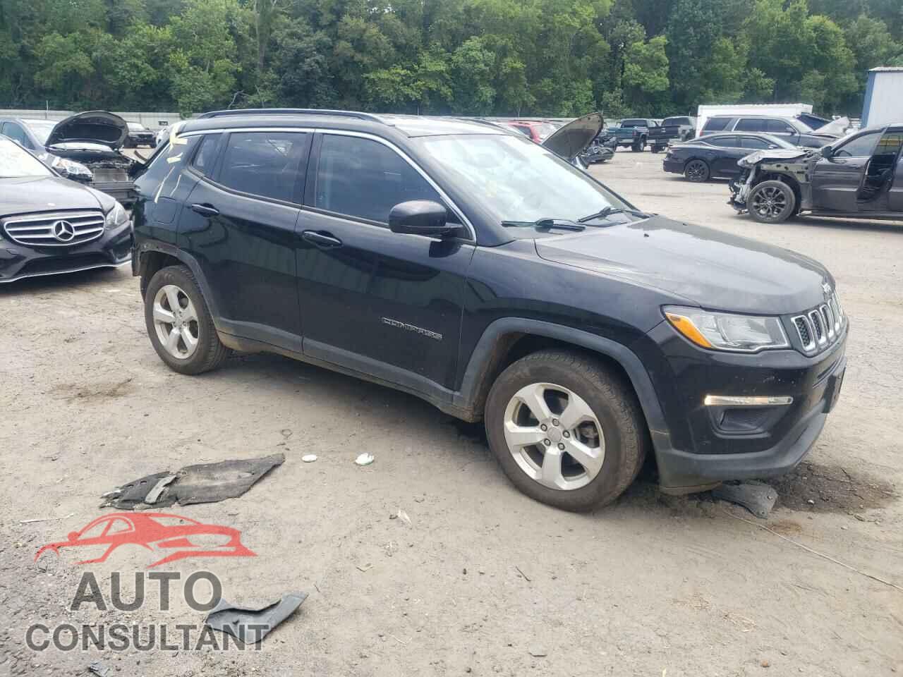 JEEP COMPASS 2018 - 3C4NJCBB5JT102403