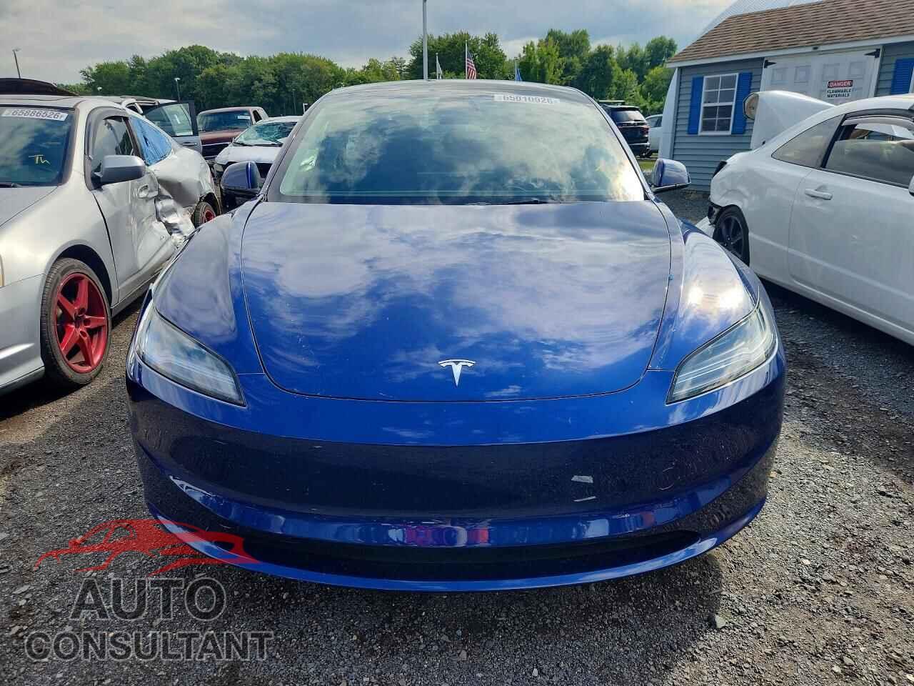 TESLA MODEL 3 2024 - 5YJ3E1EB2RF769354
