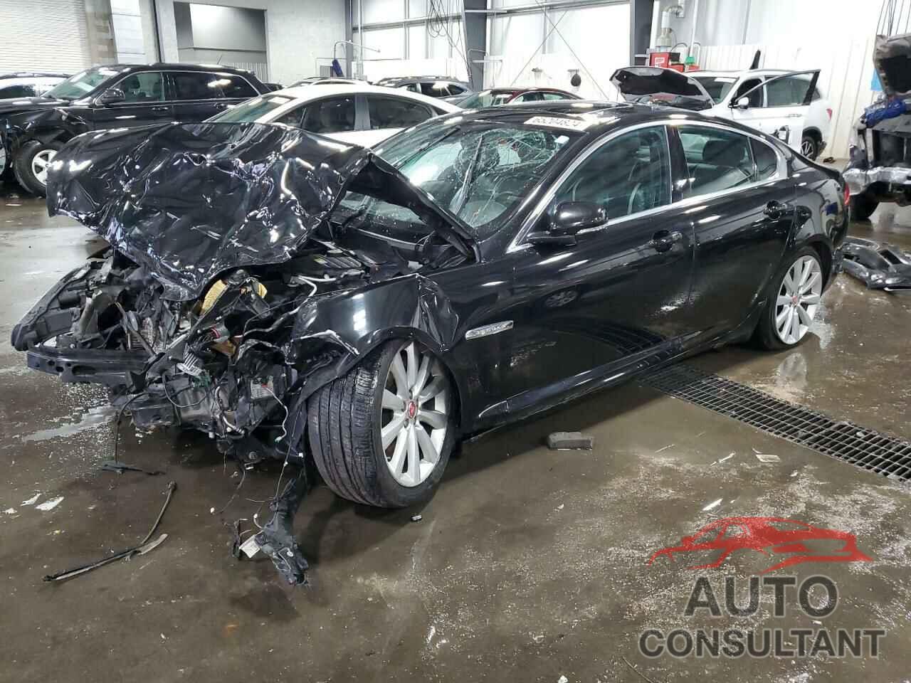 JAGUAR XF 2014 - SAJWJ0EF4E8U18740
