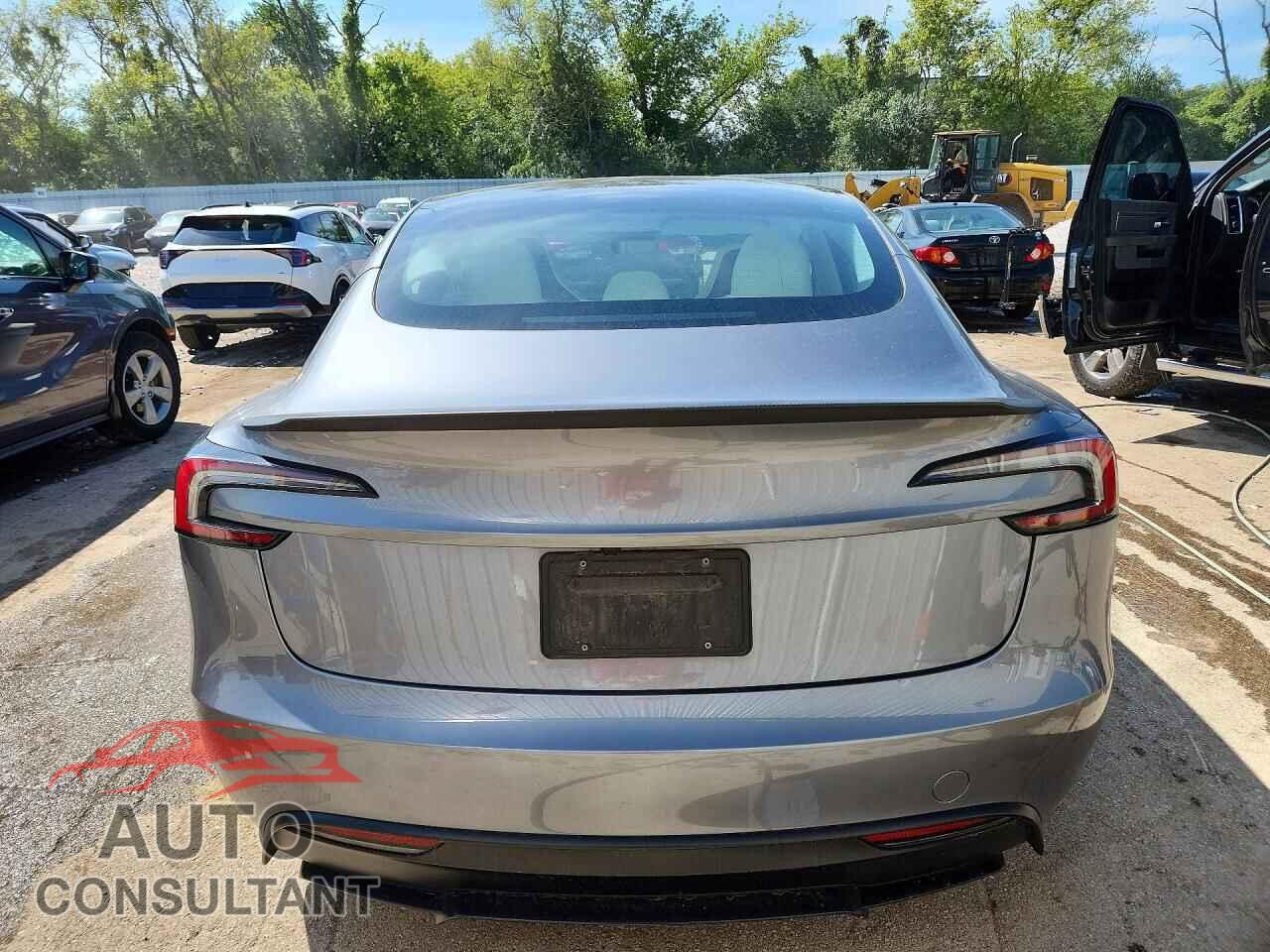 TESLA MODEL 3 2024 - 5YJ3E1ET2RF890264
