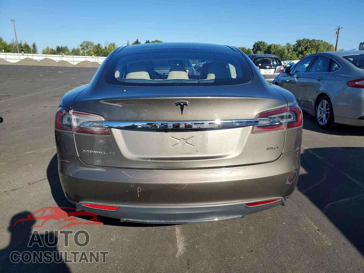 TESLA MODEL S 2015 - 5YJSA1H28FF095144