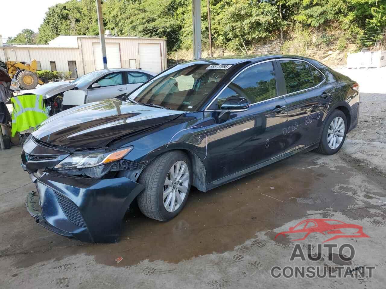 TOYOTA CAMRY 2018 - 4T1B11HK5JU575508