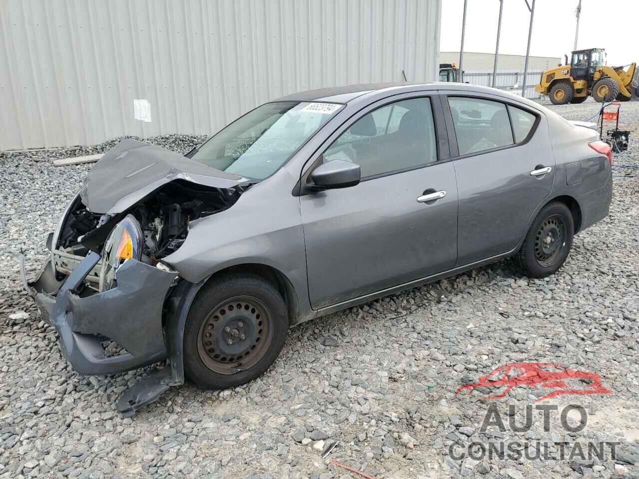 NISSAN VERSA 2018 - 3N1CN7AP5JL861877