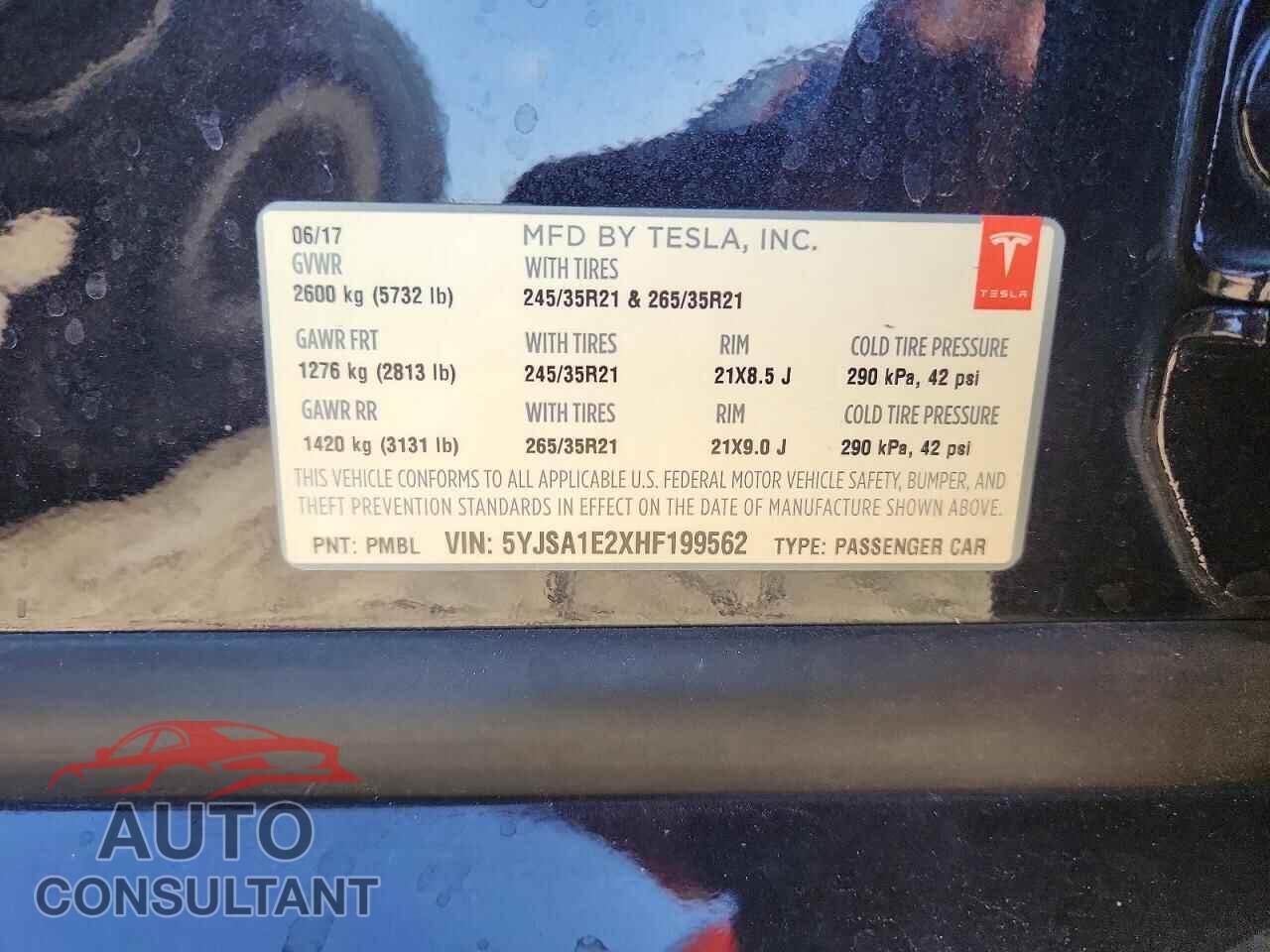 TESLA MODEL S 2017 - 5YJSA1E2XHF199562