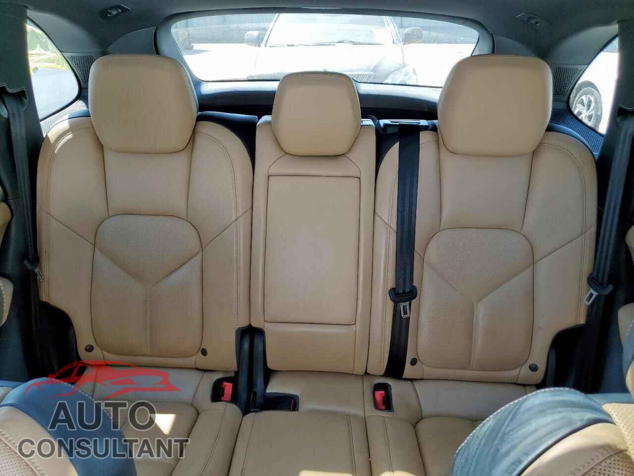 PORSCHE CAYENNE 2016 - WP1AE2A21GLA18354