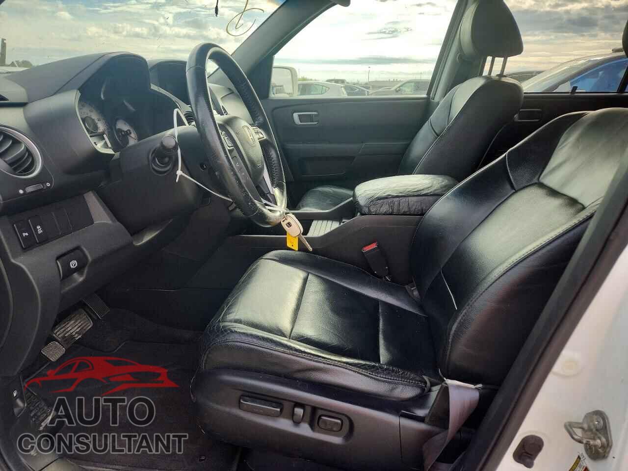 HONDA PILOT 2012 - 5FNYF3H99CB012529
