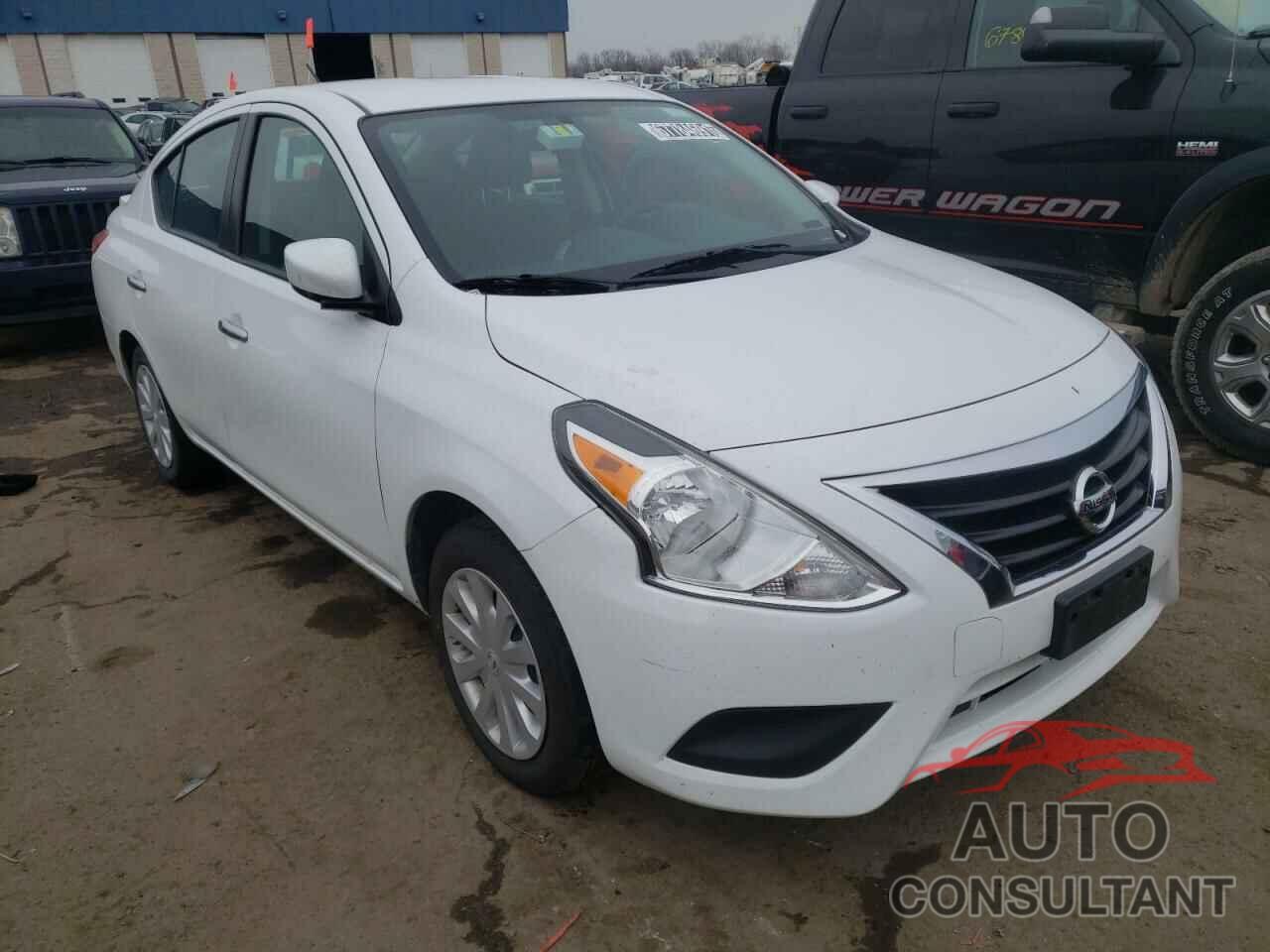 NISSAN VERSA 2019 - 3N1CN7AP5KL860469
