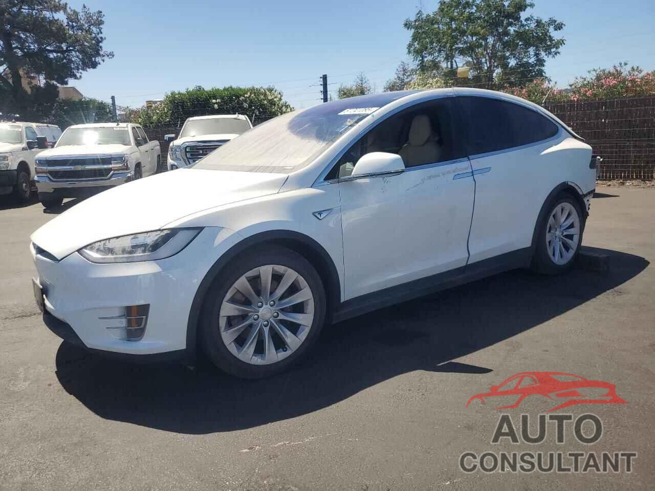 TESLA MODEL X 2016 - 5YJXCAE2XGF020368