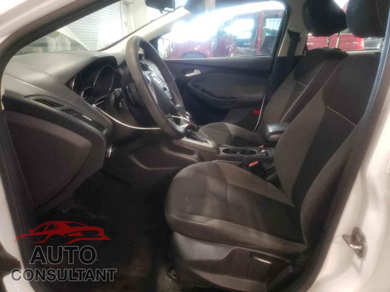 FORD FOCUS 2013 - 1FADP3F29DL308155