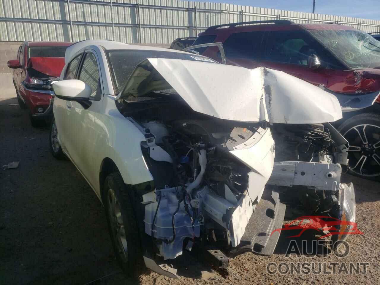 TOYOTA YARIS 2018 - 3MYDLBYV4JY317017