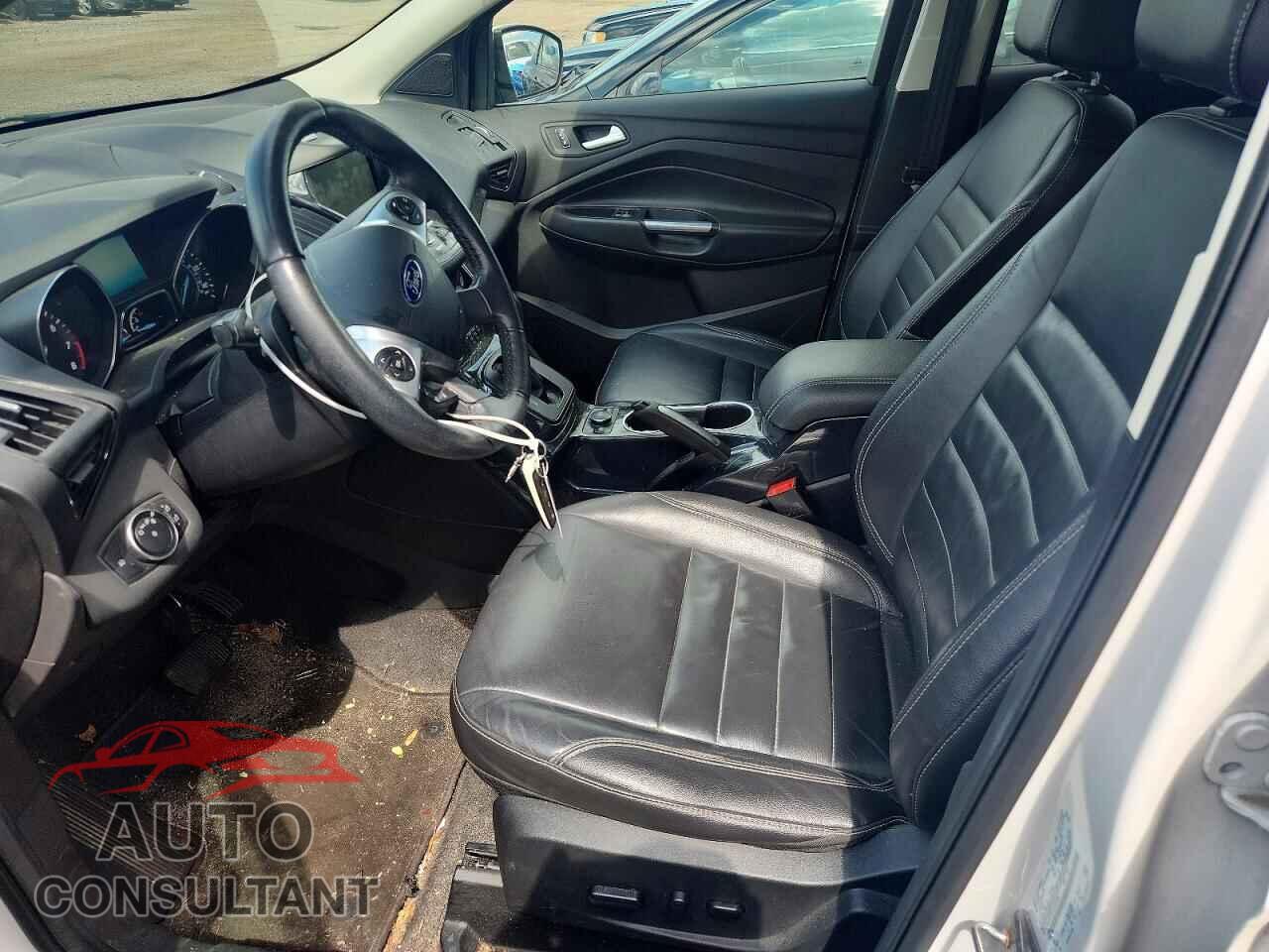 FORD ESCAPE 2015 - 1FMCU9J90FUB53879