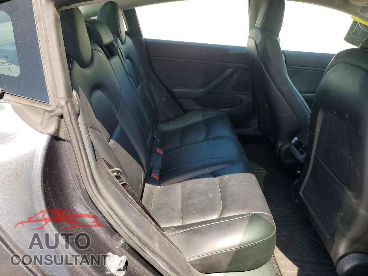 TESLA MODEL 3 2019 - 5YJ3E1EA8KF447458