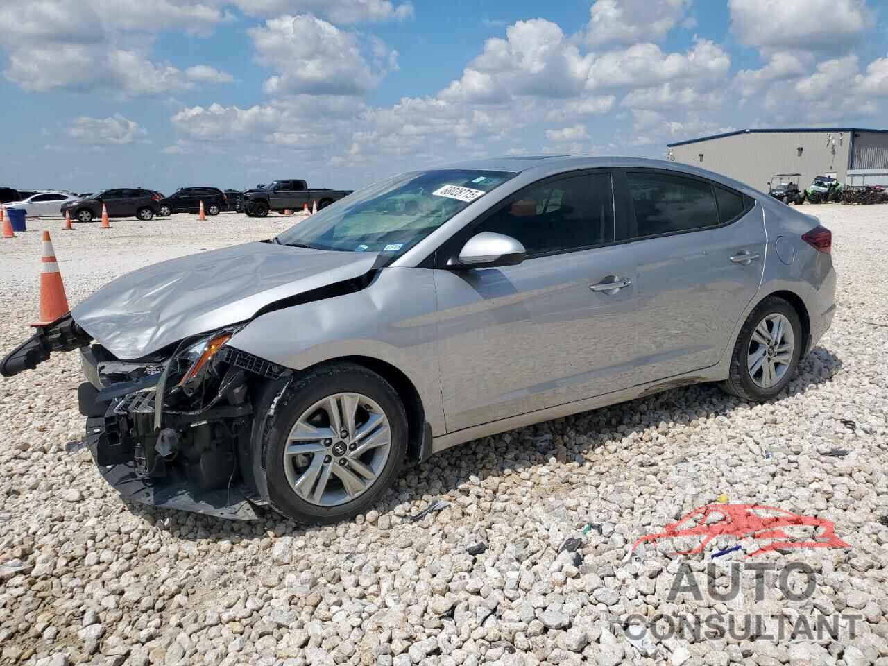 HYUNDAI ELANTRA 2020 - 5NPD84LF9LH595133