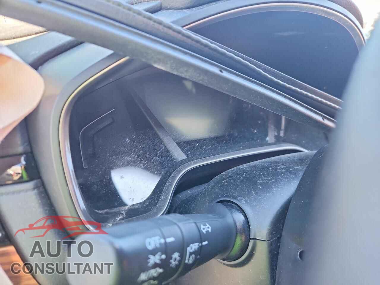 HONDA CRV 2018 - 7FARW2H89JE036109