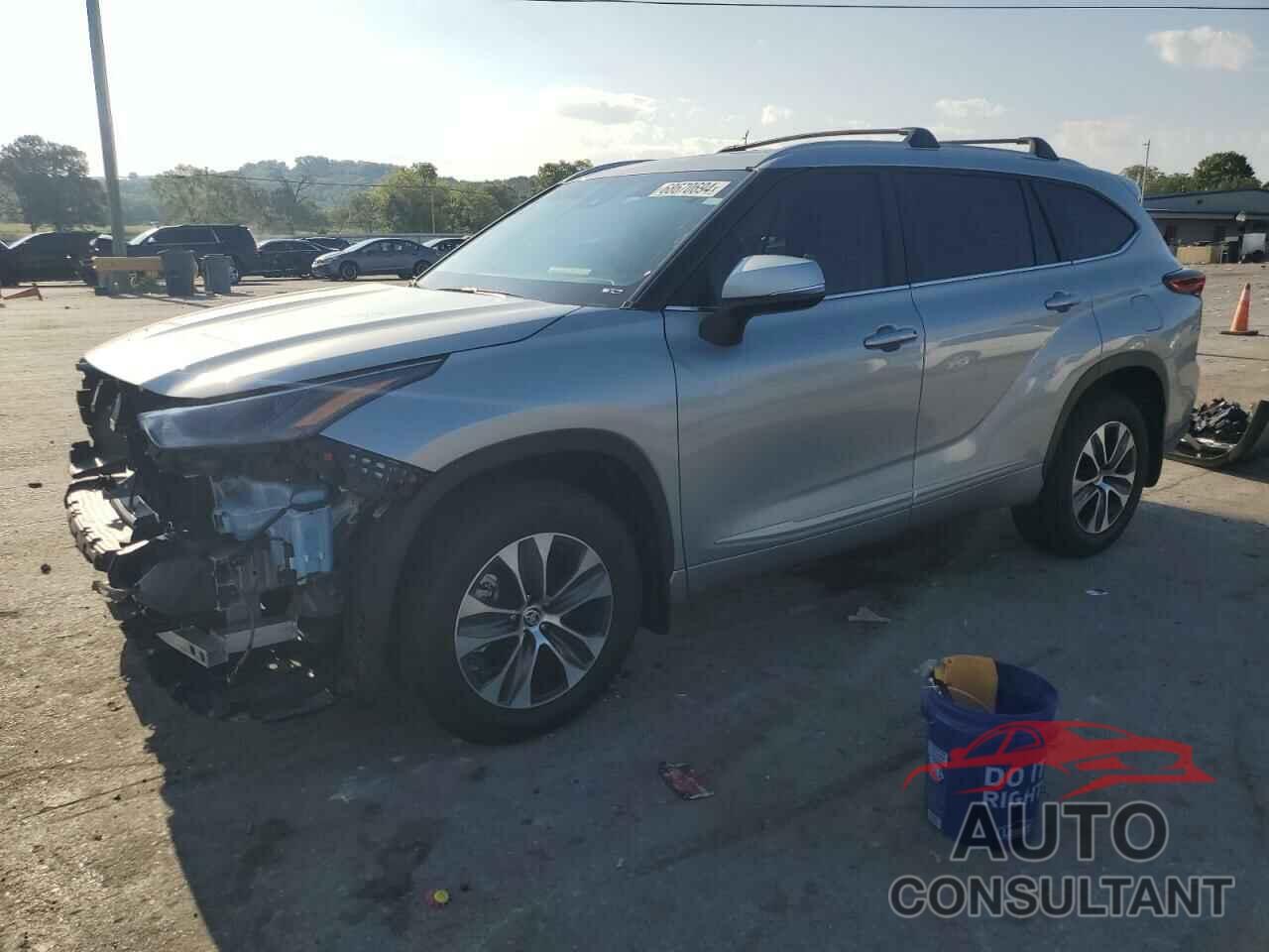 TOYOTA HIGHLANDER 2023 - 5TDKDRBH5PS511974