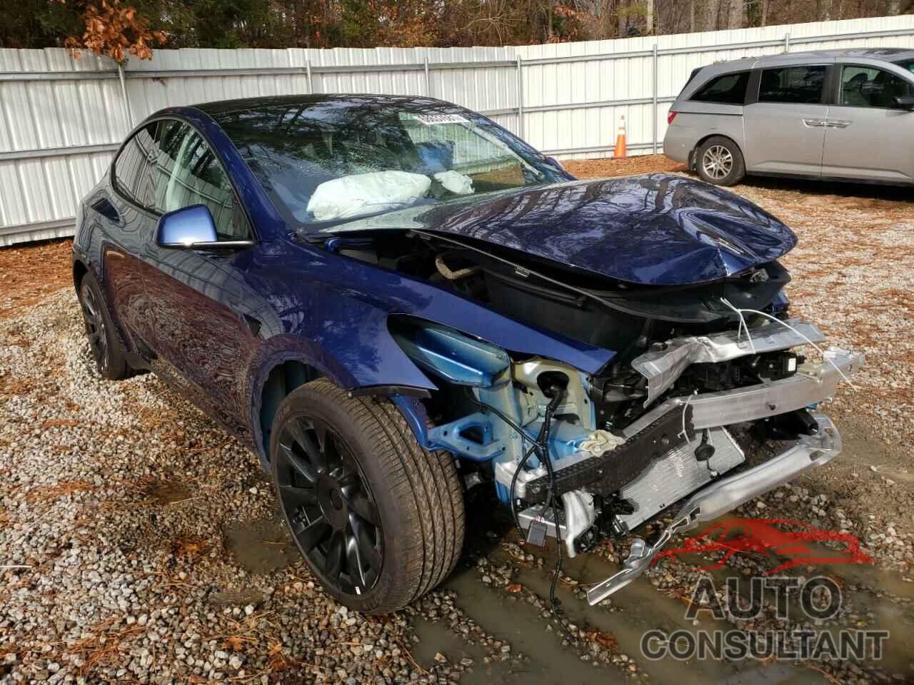 TESLA MODEL Y 2021 - 5YJYGDEE9MF193539