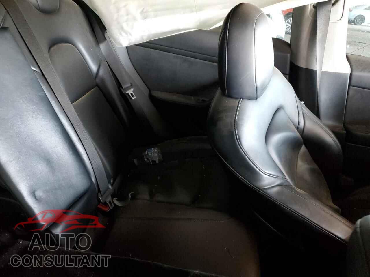 TESLA MODEL 3 2021 - 5YJ3E1EA7MF996572