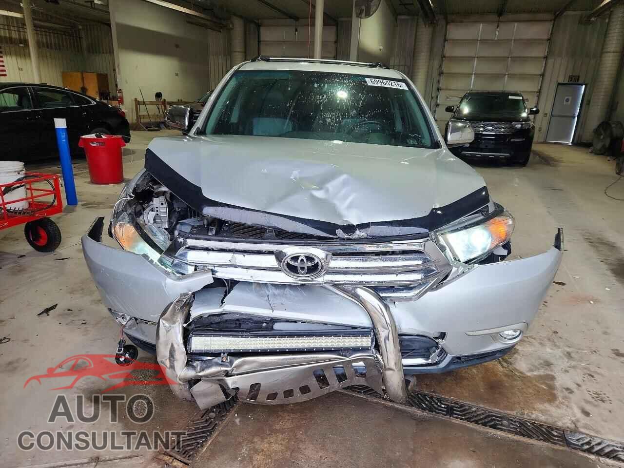 TOYOTA HIGHLANDER 2011 - 5TDBK3EH5BS069088