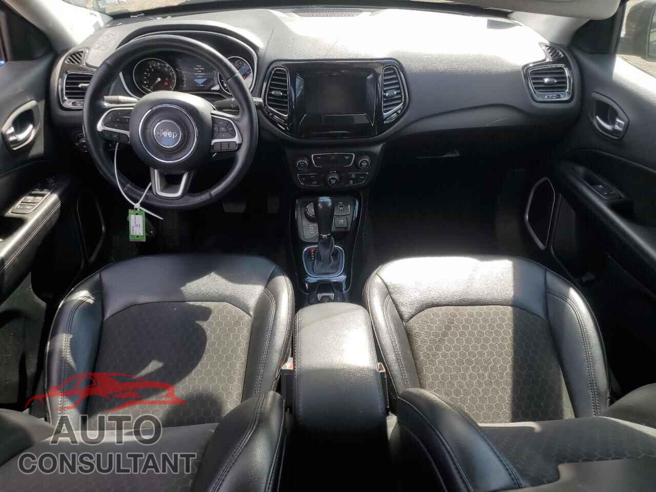 JEEP COMPASS 2019 - 3C4NJDBB3KT748546
