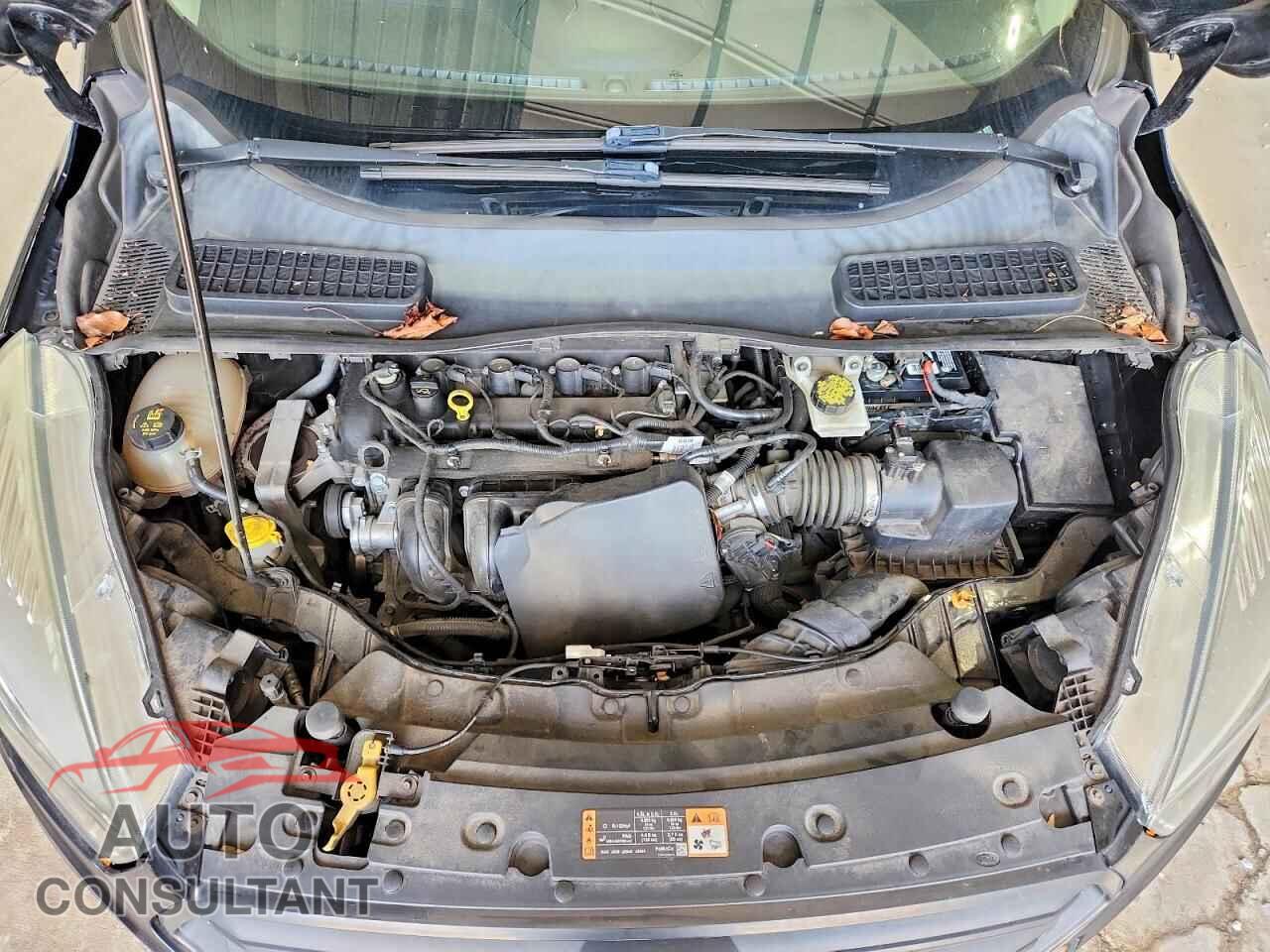FORD ESCAPE 2017 - 1FMCU0F79HUB71531