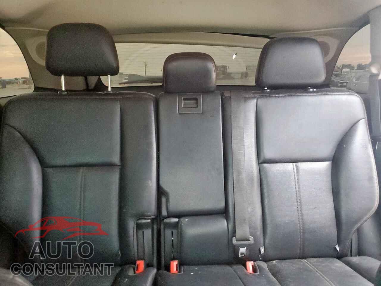 FORD EDGE 2011 - 2FMDK3KC4BBA42740