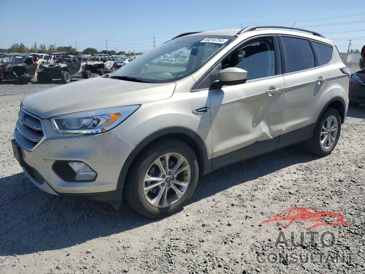 FORD ESCAPE 2017 - 1FMCU0GD4HUC67684