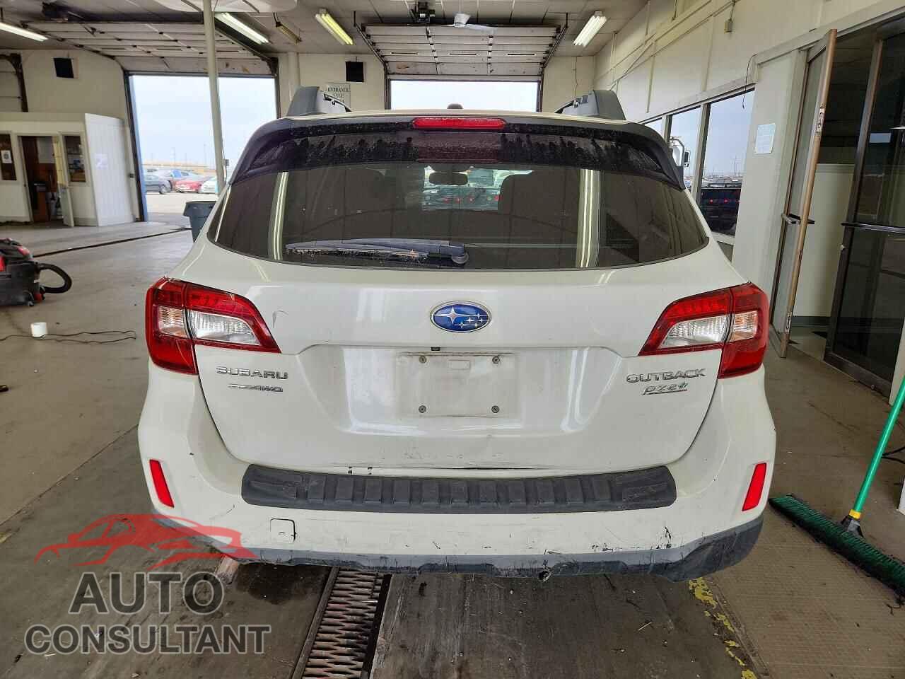 SUBARU OUTBACK 2015 - 4S4BSAEC2F3211957