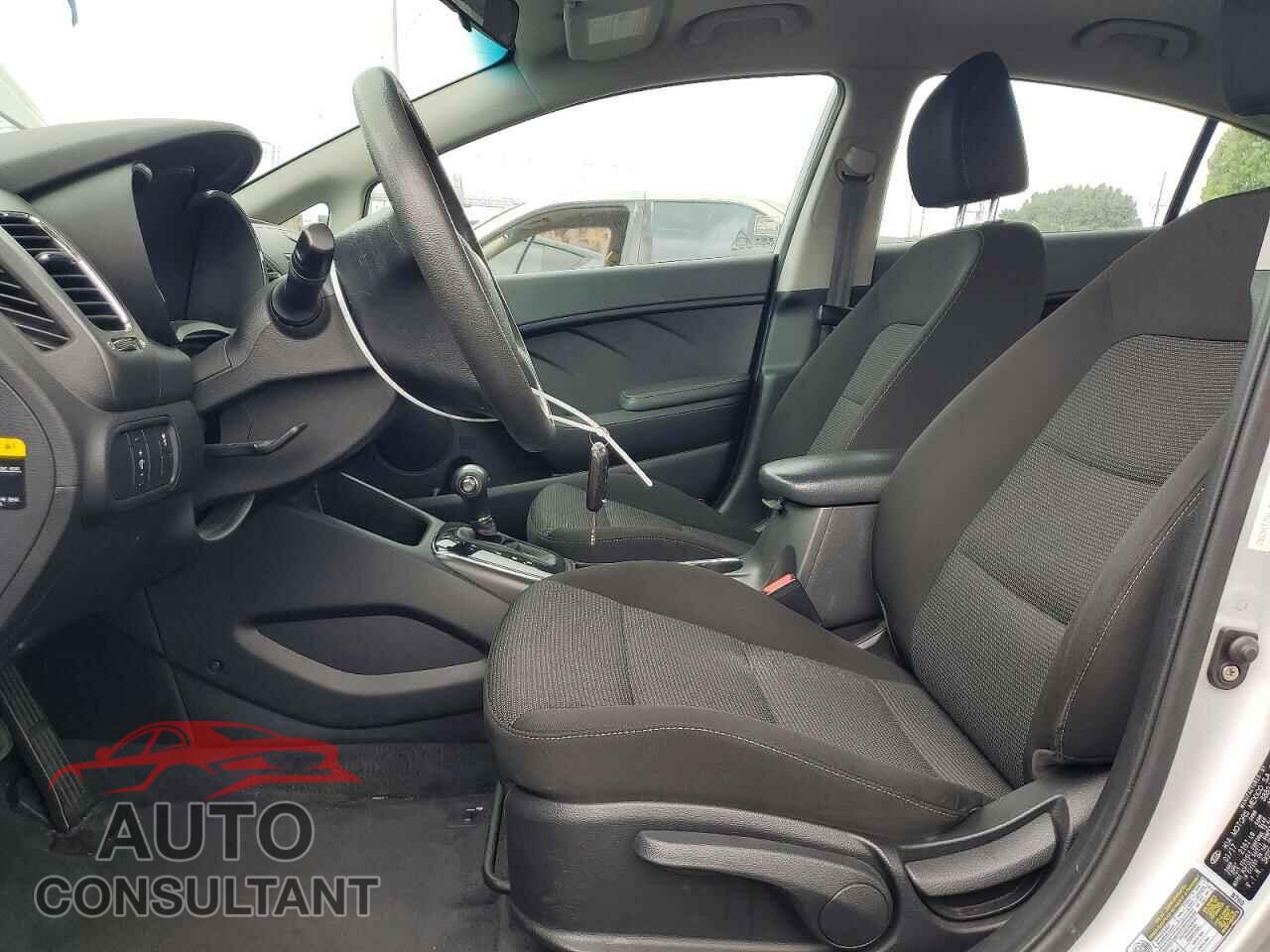 KIA FORTE 2017 - 3KPFK4A74HE115341