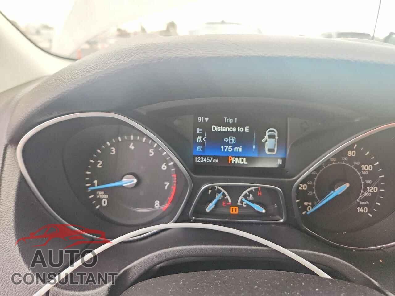 FORD FOCUS 2017 - 1FADP3F24HL295790