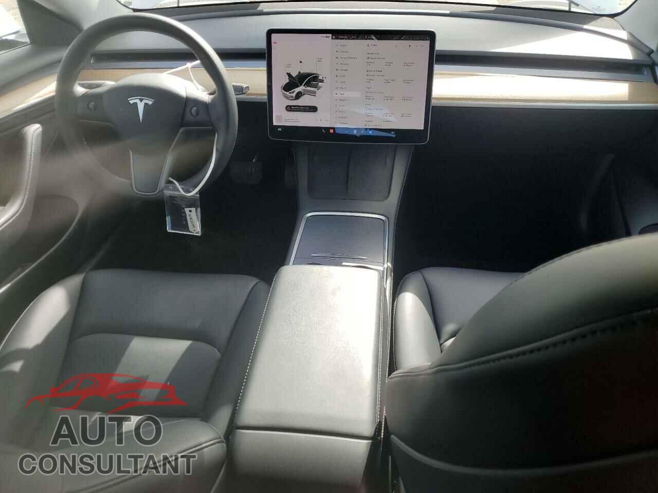 TESLA MODEL 3 2021 - 5YJ3E1EA1MF031657