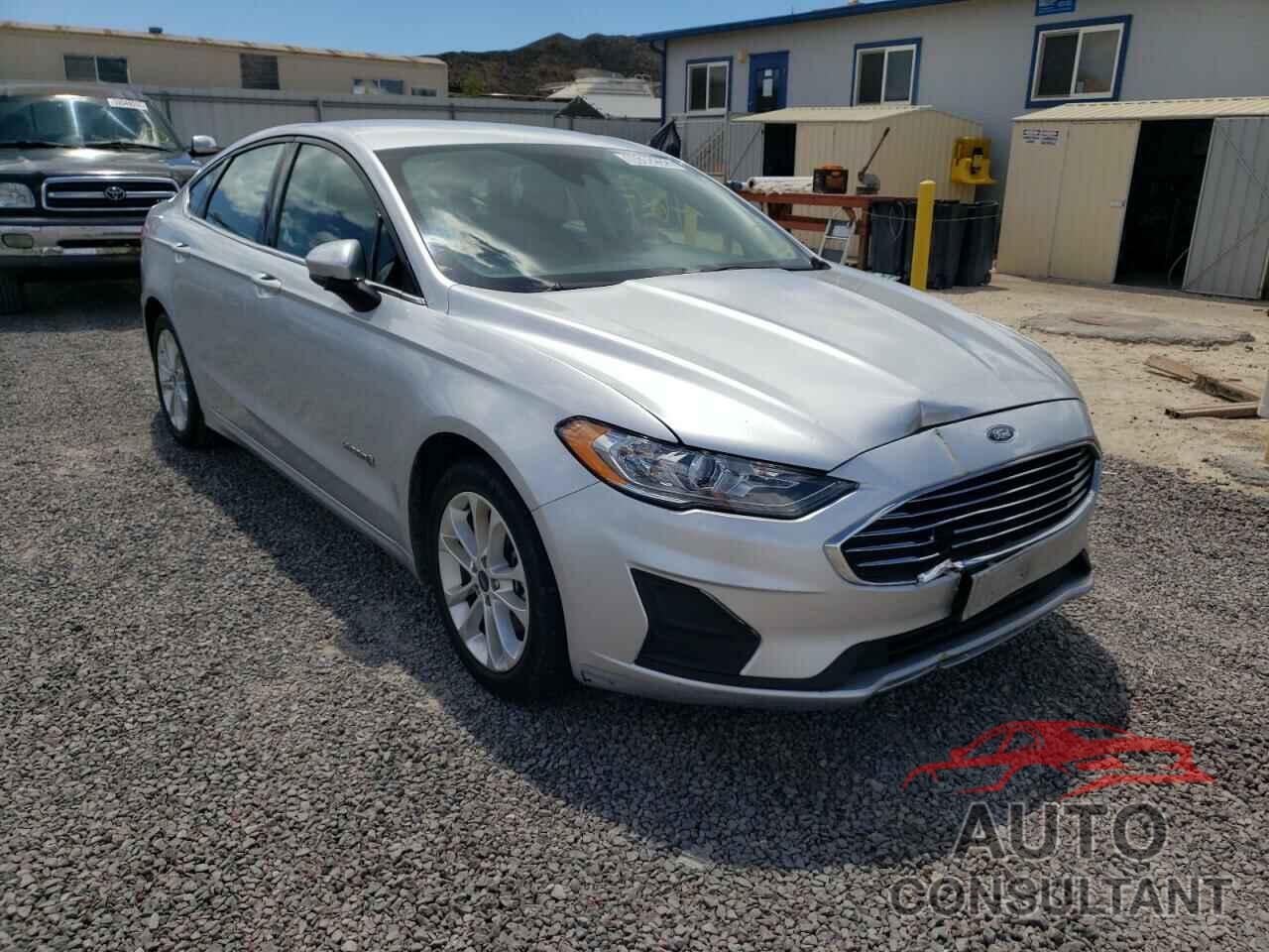 FORD FUSION 2019 - 3FA6P0LU8KR208138