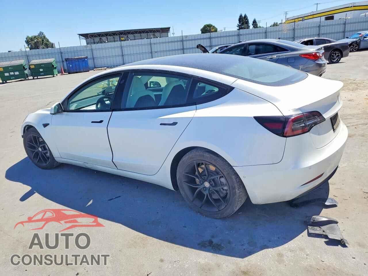 TESLA MODEL 3 2021 - 5YJ3E1EA9MF995147