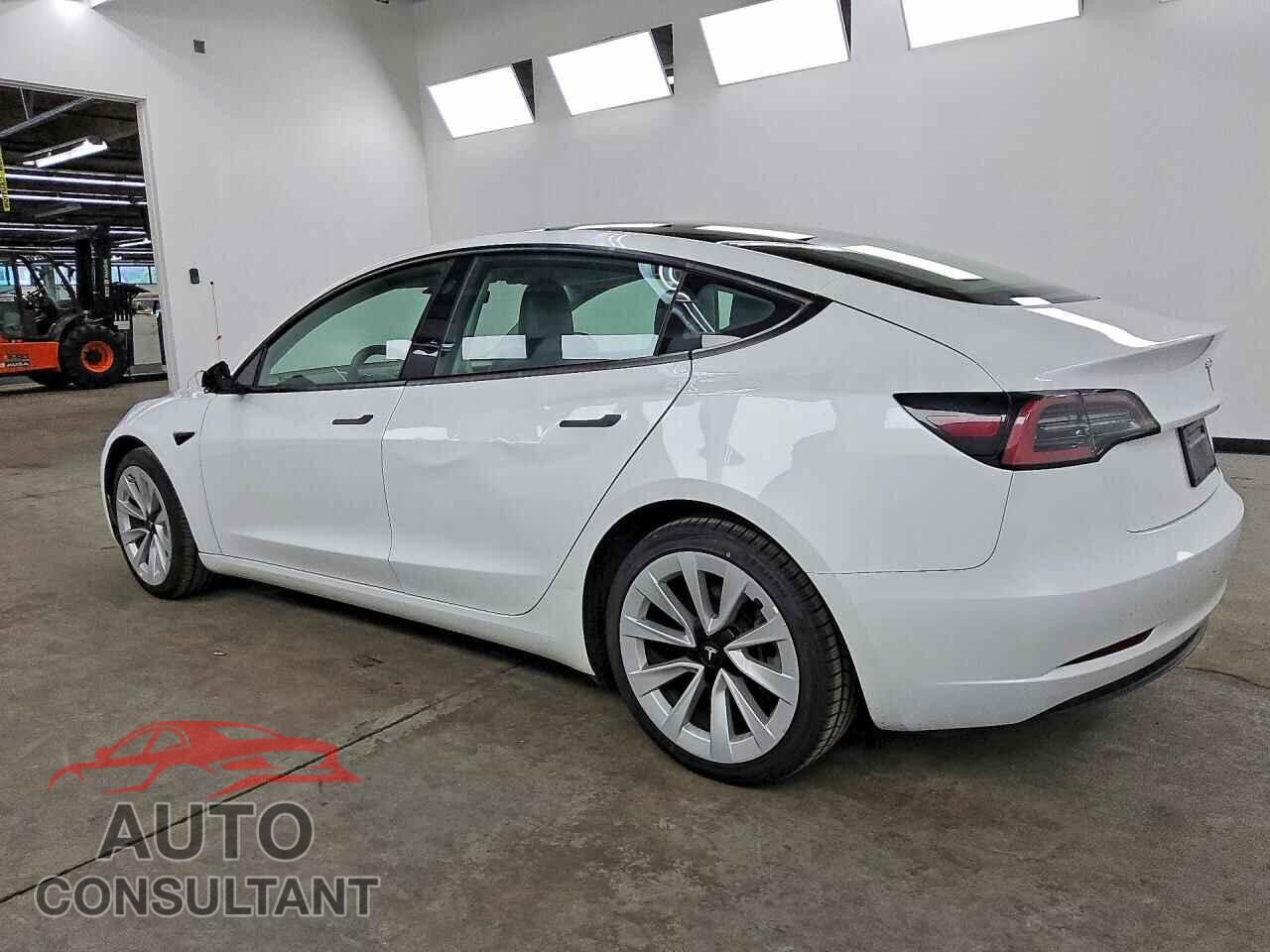 TESLA MODEL 3 2023 - 5YJ3E1EAXPF452121
