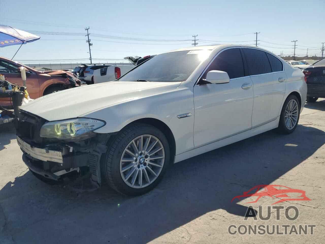BMW 5 SERIES 2013 - WBAFR7C50DC819463
