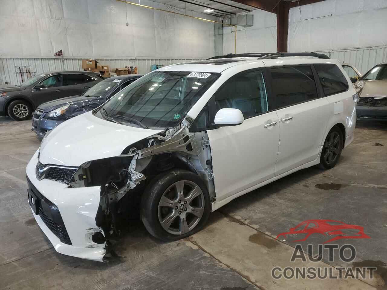 TOYOTA SIENNA 2019 - 5TDXZ3DCXKS980900