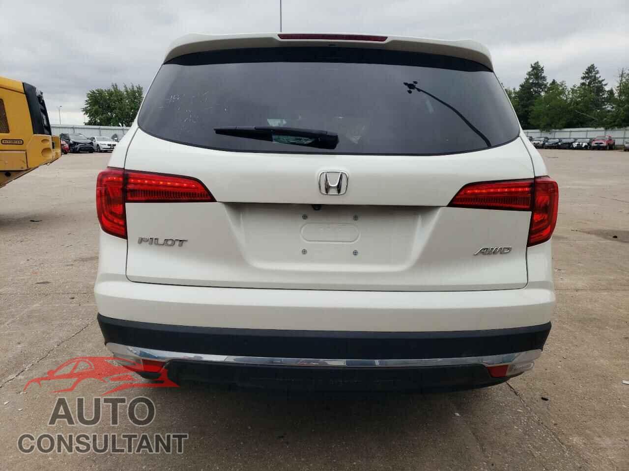HONDA PILOT 2018 - 5FNYF6H90JB038578