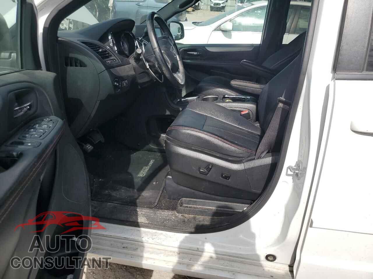 DODGE CARAVAN 2017 - 2C4RDGEG2HR741018